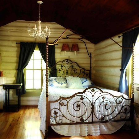 The Pines Cottages Woodfin Extérieur photo