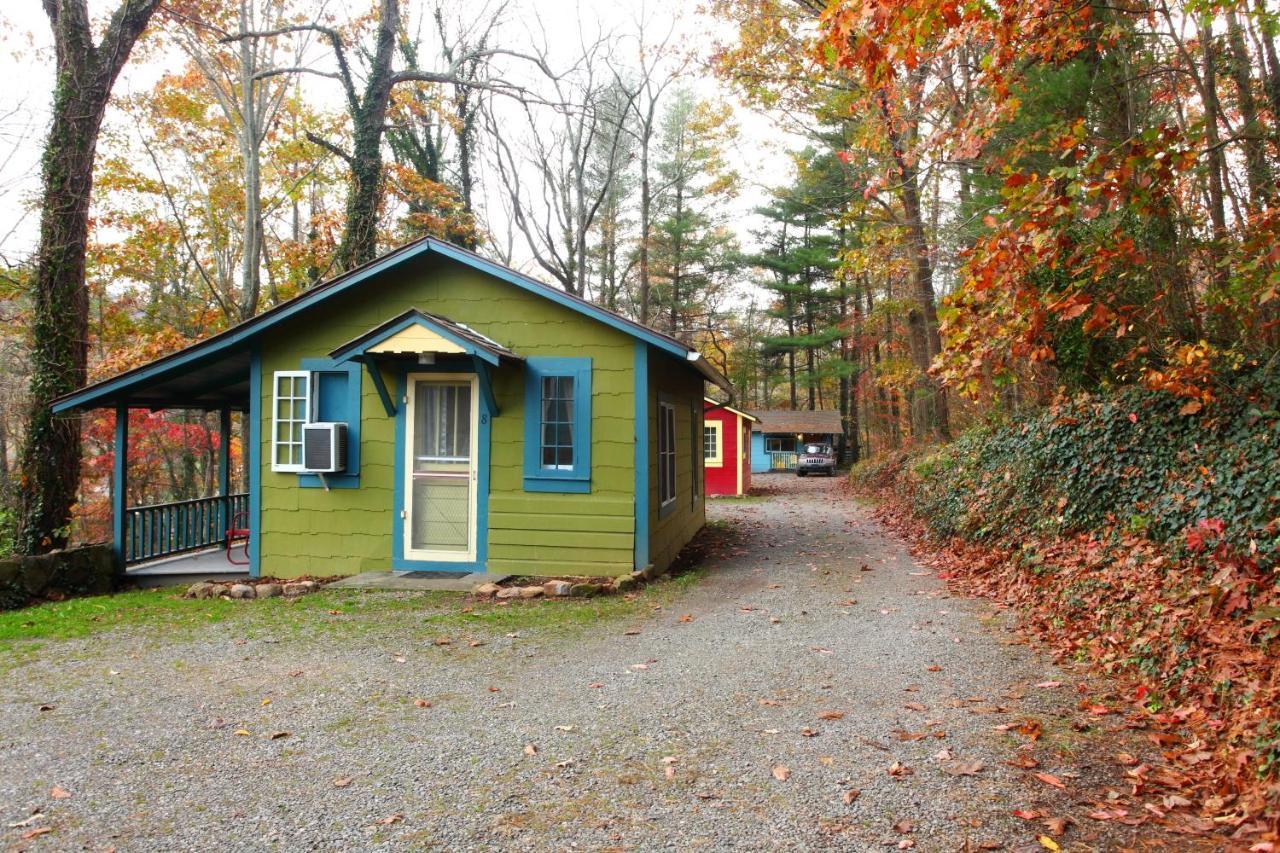 The Pines Cottages Woodfin Extérieur photo