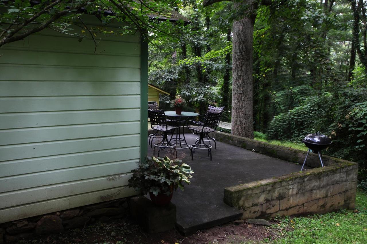 The Pines Cottages Woodfin Extérieur photo