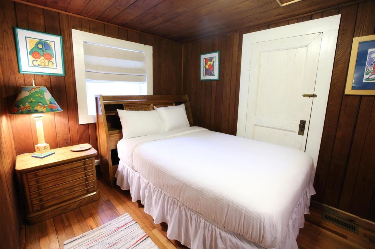 The Pines Cottages Woodfin Extérieur photo
