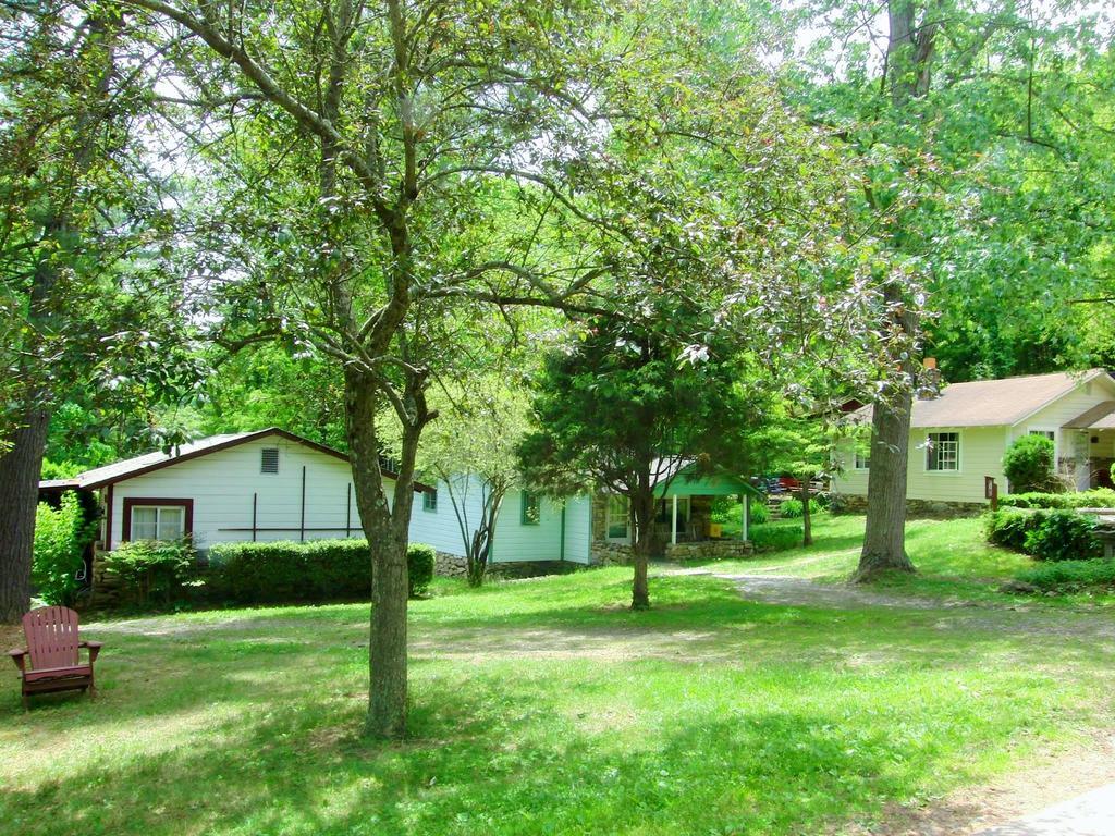 The Pines Cottages Woodfin Extérieur photo