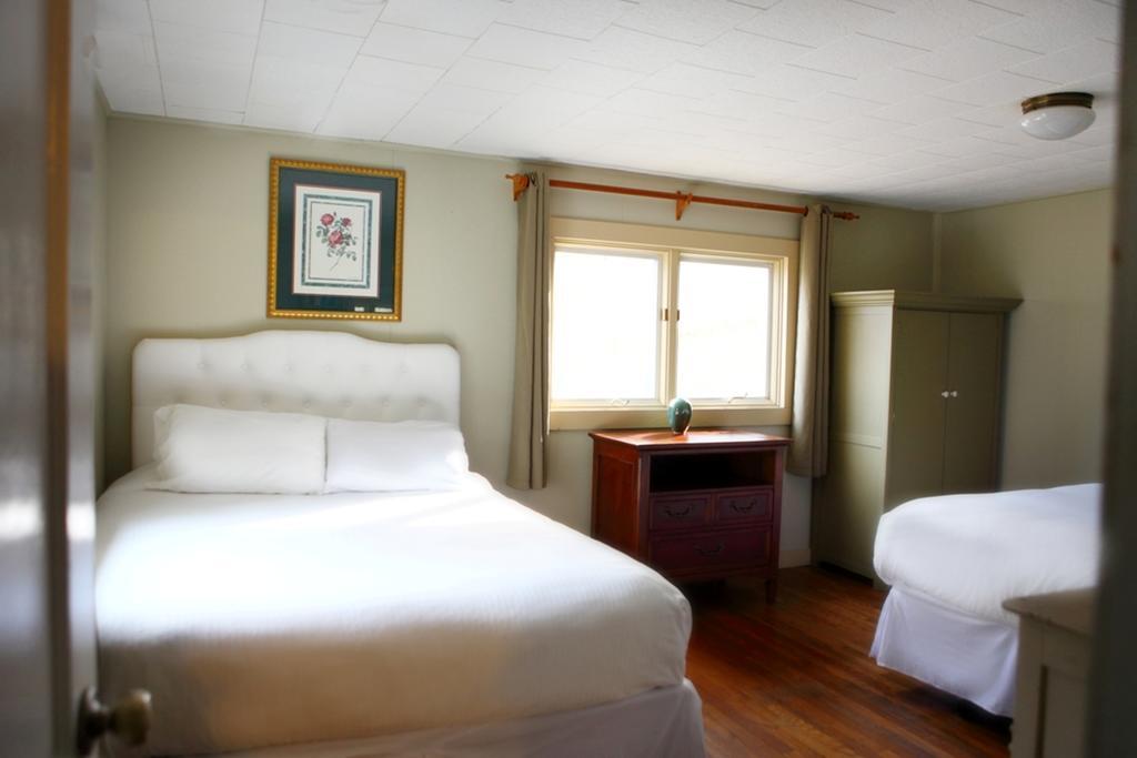 The Pines Cottages Woodfin Extérieur photo